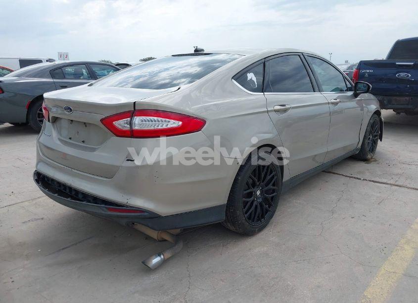 Photo 4 of 2015 Ford Fusion S (VIN 3FA6P0G75FR193947)