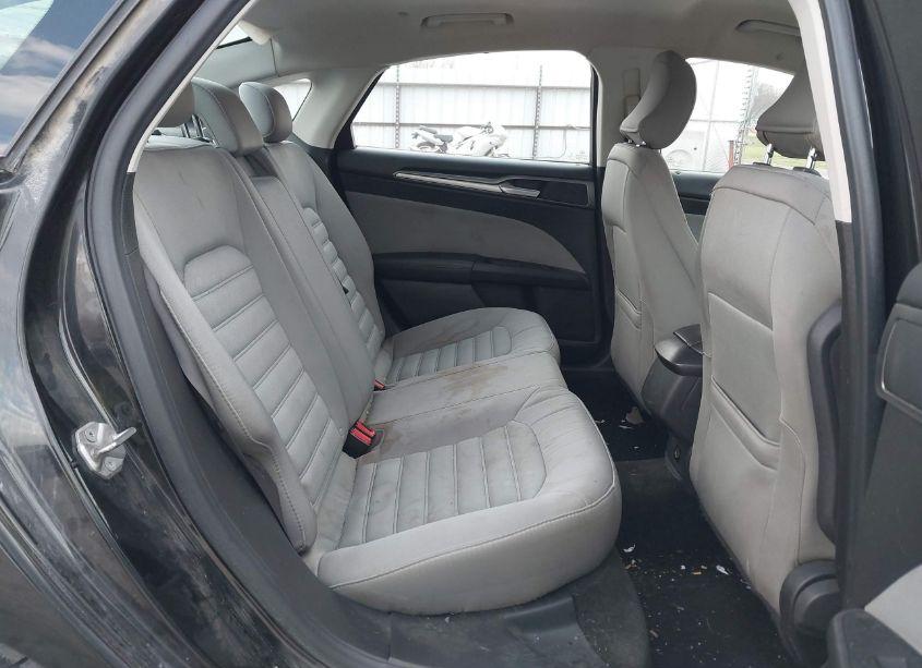 Photo 8 of 2015 Ford Fusion S (VIN 3FA6P0G75FR203778)