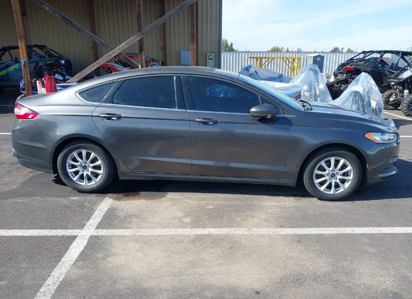 Photo 13 of 2015 Ford Fusion S (VIN 3FA6P0G75FR246131)