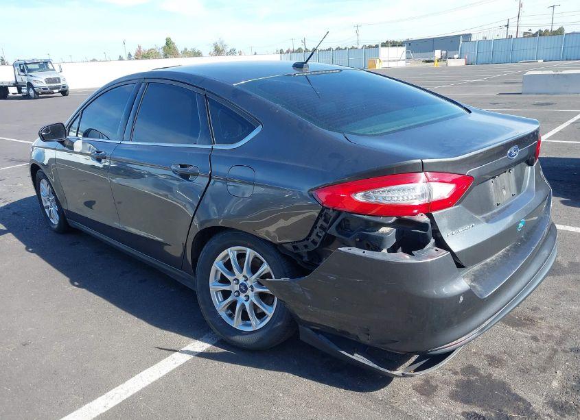 Photo 3 of 2015 Ford Fusion S (VIN 3FA6P0G75FR246131)