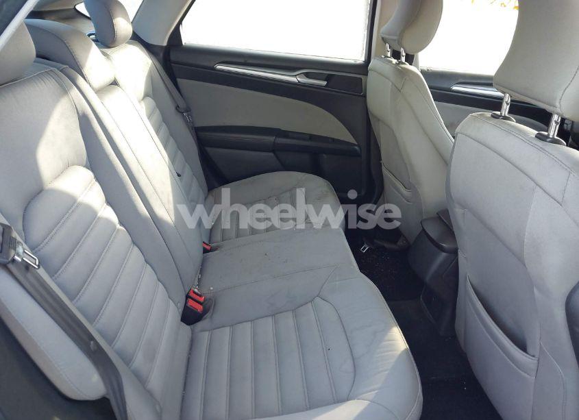 Photo 8 of 2015 Ford Fusion S (VIN 3FA6P0G75FR251622)