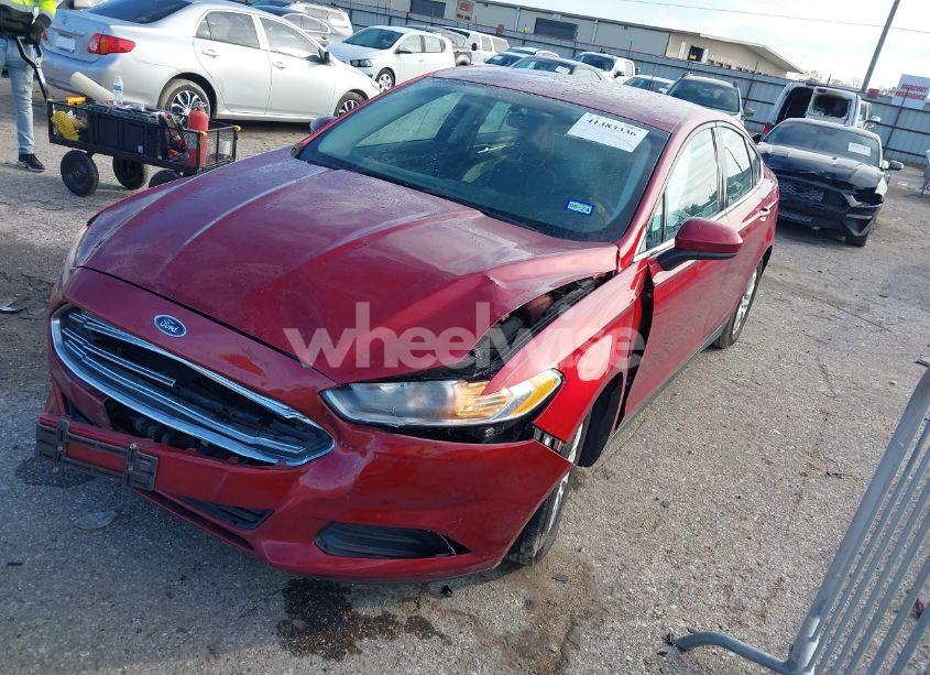 Photo 2 of 2015 Ford Fusion S (VIN 3FA6P0G75FR261017)