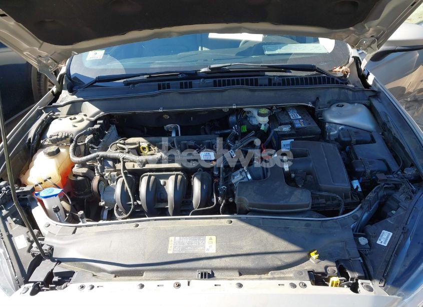 Photo 10 of 2015 Ford Fusion S (VIN 3FA6P0G75FR299329)