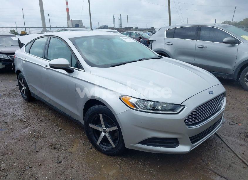 2016 Ford Fusion S (VIN 3FA6P0G75GR131675) main photo
