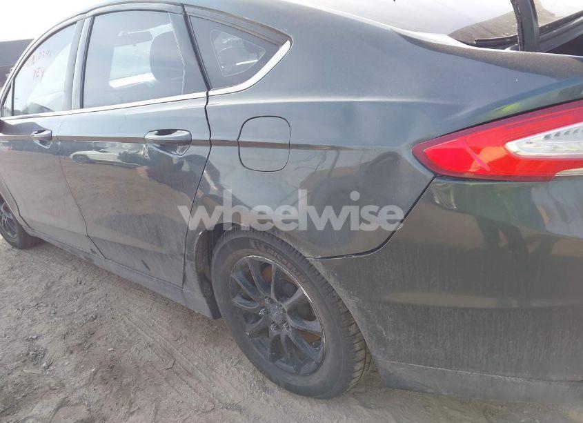 Photo 13 of 2016 Ford Fusion S (VIN 3FA6P0G75GR152204)