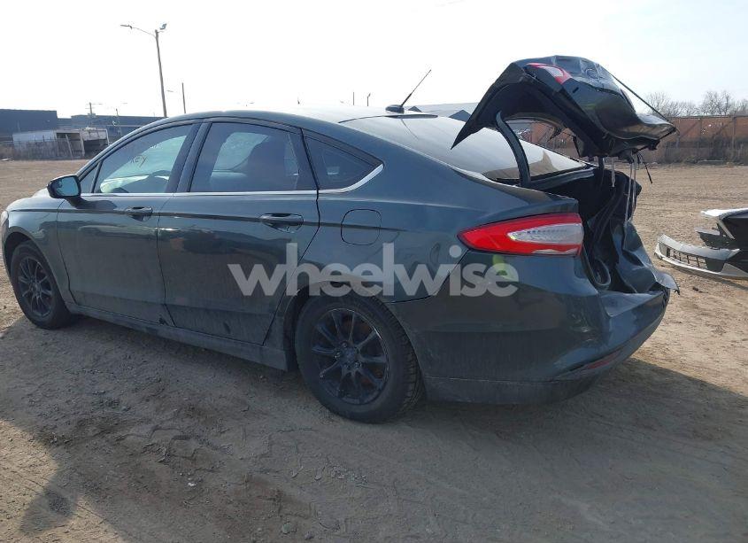 Photo 3 of 2016 Ford Fusion S (VIN 3FA6P0G75GR152204)