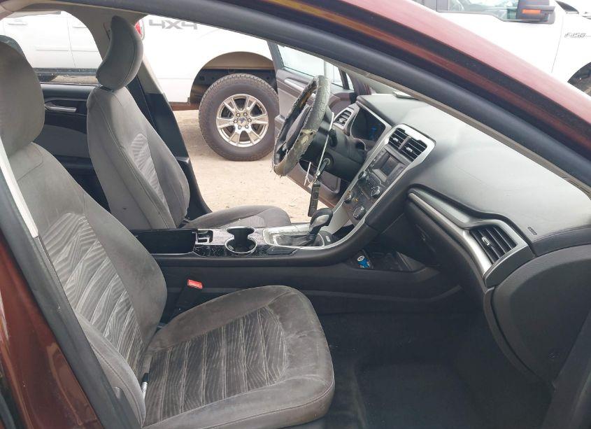 Photo 5 of 2016 Ford Fusion S (VIN 3FA6P0G75GR193125)