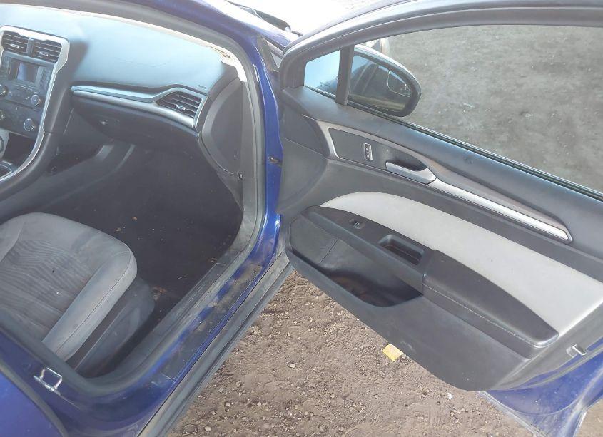 Photo 5 of 2016 Ford Fusion S (VIN 3FA6P0G75GR259821)