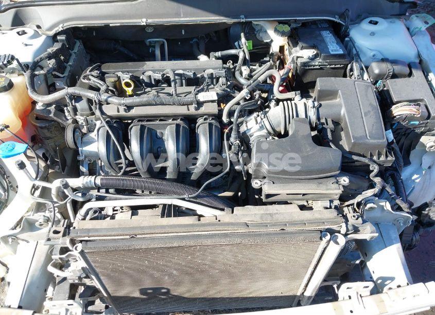 Photo 10 of 2016 Ford Fusion S (VIN 3FA6P0G75GR332749)