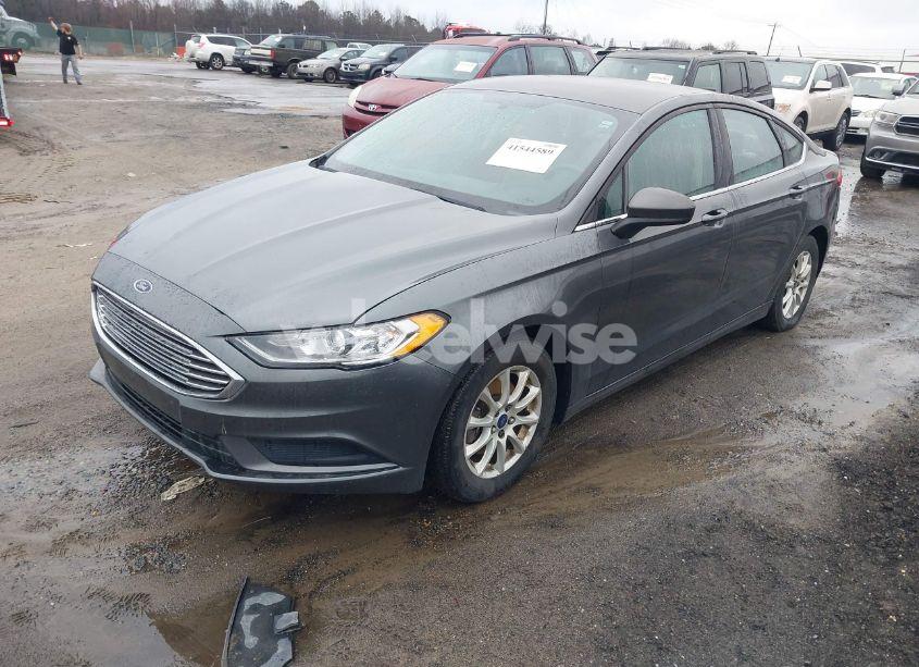 Photo 2 of 2017 Ford Fusion S (VIN 3FA6P0G75HR169893)