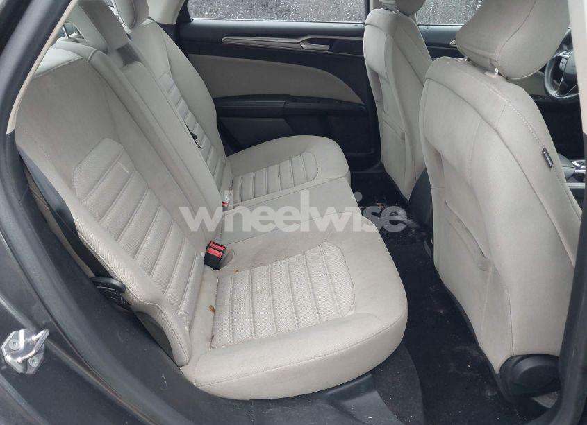 Photo 8 of 2017 Ford Fusion S (VIN 3FA6P0G75HR169893)