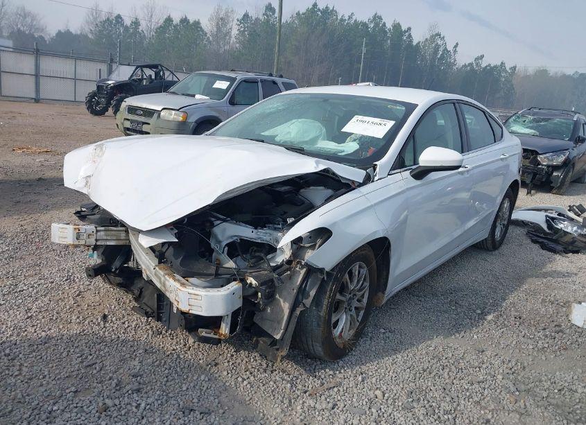 Photo 2 of 2017 Ford Fusion S (VIN 3FA6P0G75HR236573)