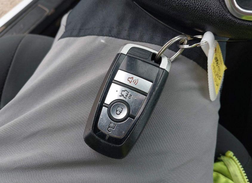 Photo 11 of 2018 Ford Fusion S (VIN 3FA6P0G75JR224364)