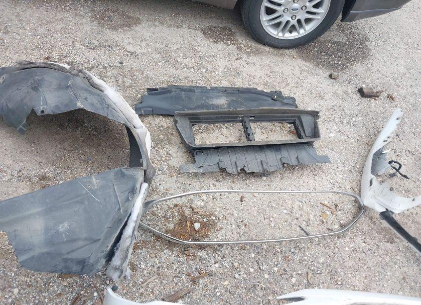 Photo 18 of 2018 Ford Fusion S (VIN 3FA6P0G75JR224364)