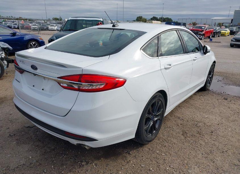 Photo 4 of 2018 Ford Fusion S (VIN 3FA6P0G75JR224364)