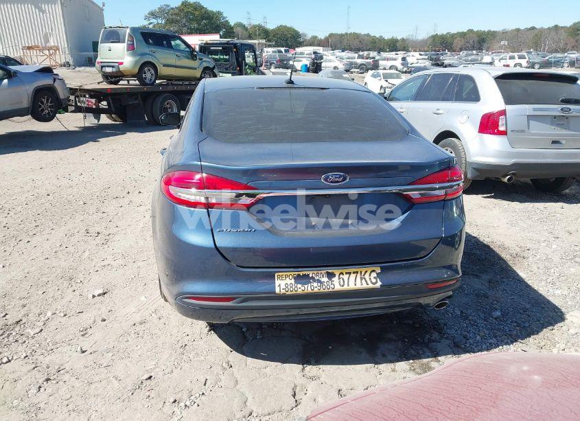 Photo 16 of 2018 Ford Fusion S (VIN 3FA6P0G75JR273385)