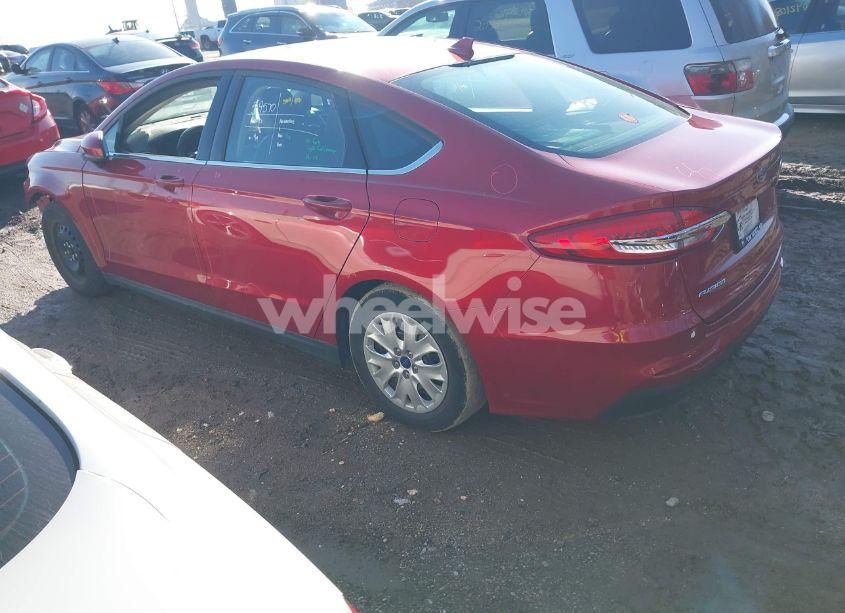 Photo 3 of 2020 Ford Fusion S (VIN 3FA6P0G75LR200116)