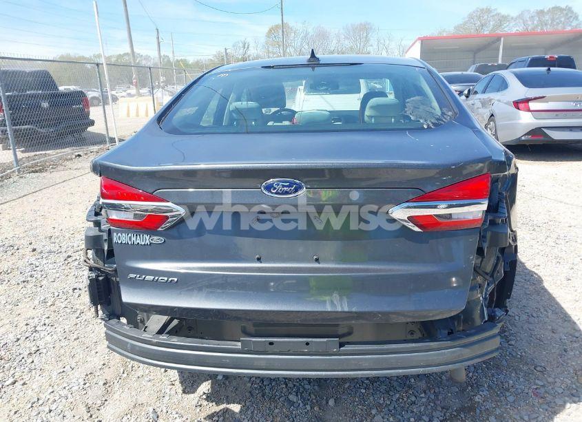 Photo 17 of 2020 Ford Fusion S (VIN 3FA6P0G75LR260266)