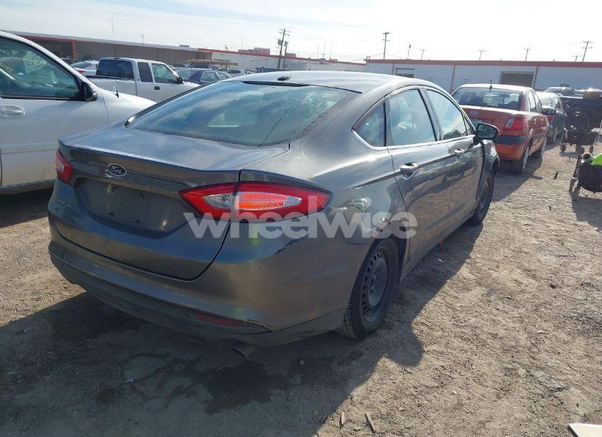 Photo 4 of 2013 Ford Fusion S (VIN 3FA6P0G76DR107641)