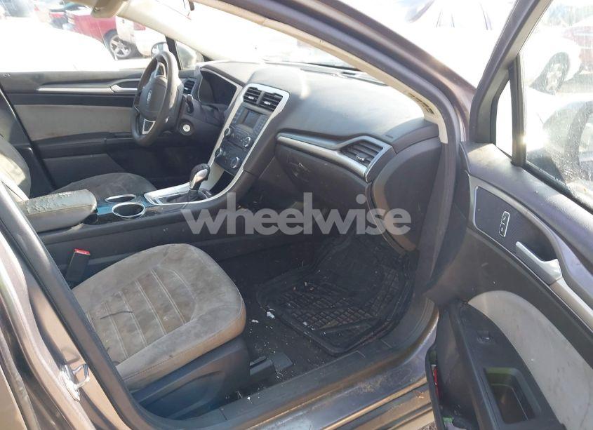 Photo 5 of 2013 Ford Fusion S (VIN 3FA6P0G76DR107641)