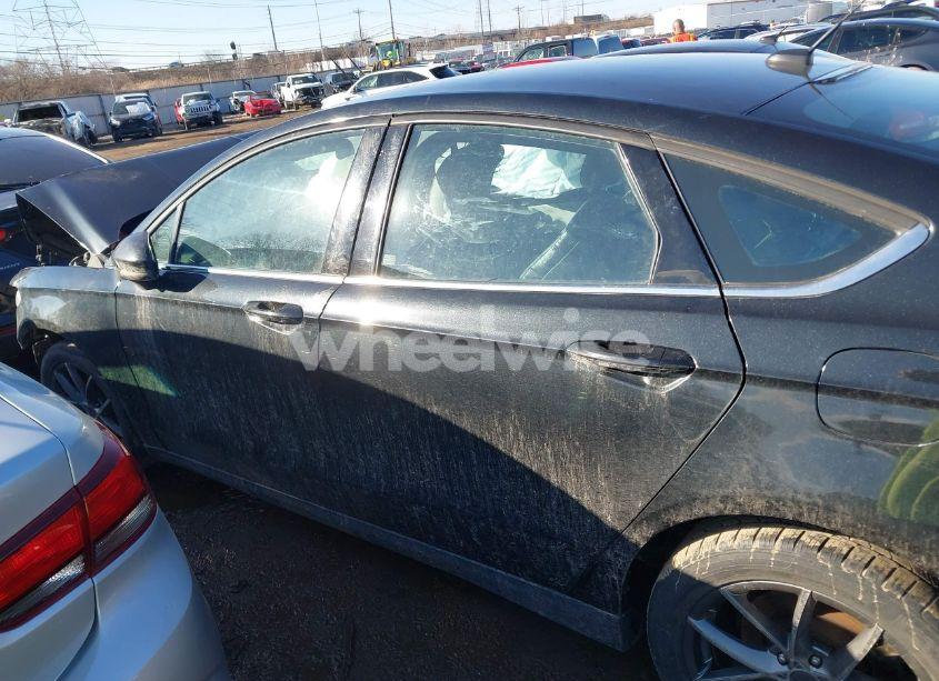 Photo 13 of 2013 Ford Fusion S (VIN 3FA6P0G76DR320590)