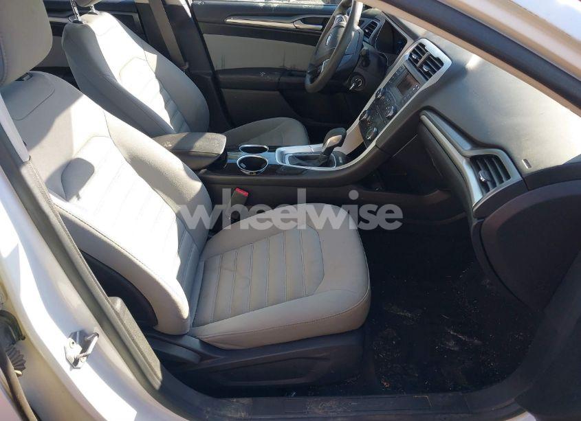 Photo 5 of 2013 Ford Fusion S (VIN 3FA6P0G76DR375301)