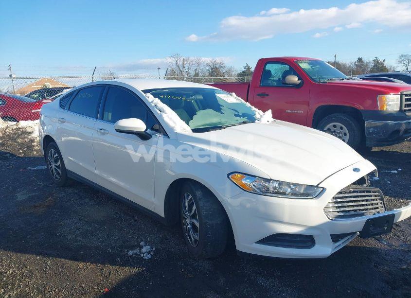 2014 Ford Fusion S (VIN 3FA6P0G76ER104482) main photo
