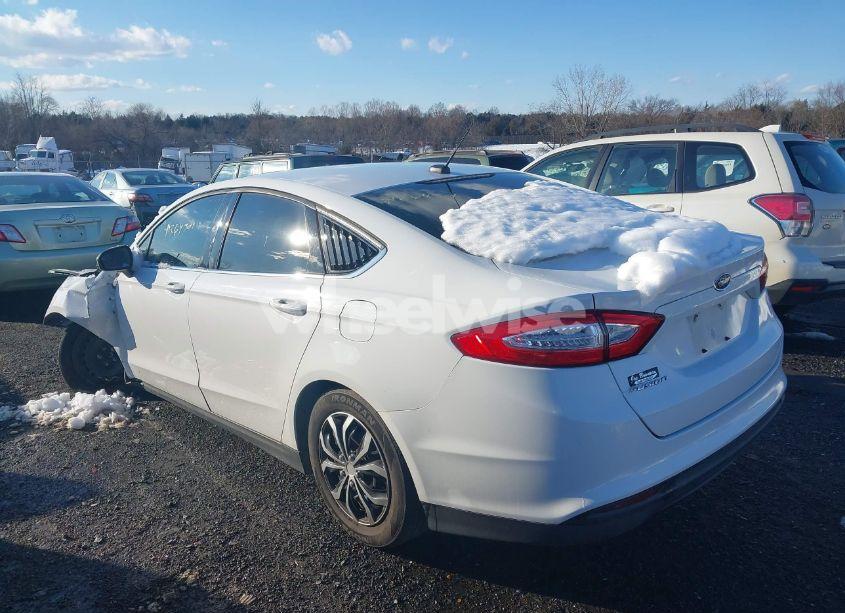 Photo 3 of 2014 Ford Fusion S (VIN 3FA6P0G76ER104482)