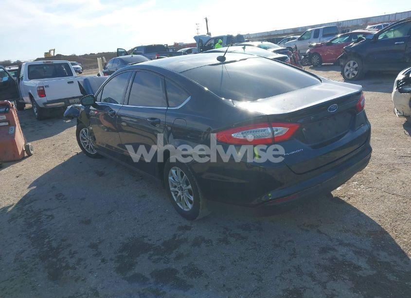 Photo 3 of 2015 Ford Fusion S (VIN 3FA6P0G76FR104726)