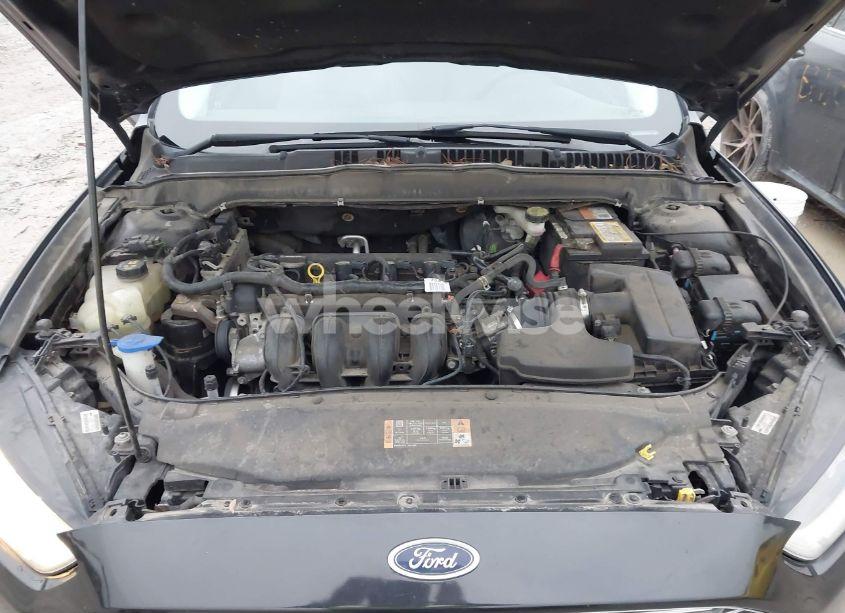 Photo 10 of 2015 Ford Fusion S (VIN 3FA6P0G76FR106251)