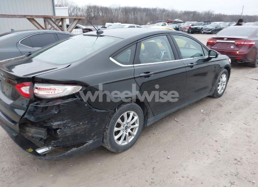 Photo 4 of 2015 Ford Fusion S (VIN 3FA6P0G76FR106251)