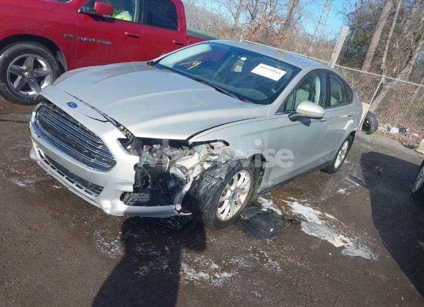 Photo 2 of 2015 Ford Fusion S (VIN 3FA6P0G76FR256344)