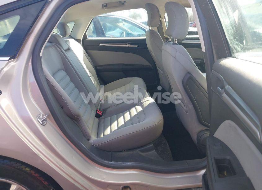 Photo 8 of 2015 Ford Fusion S (VIN 3FA6P0G76FR256344)