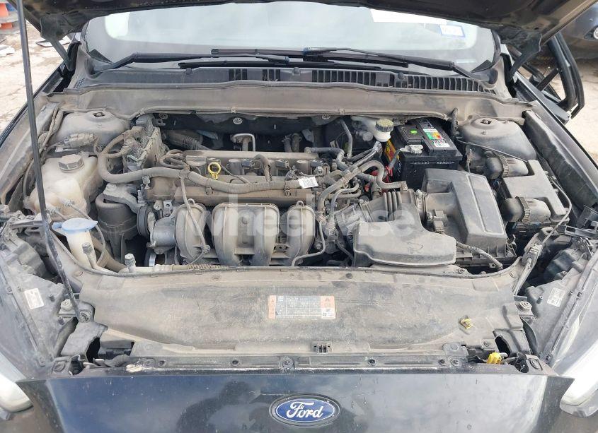 Photo 10 of 2015 Ford Fusion S (VIN 3FA6P0G76FR278618)