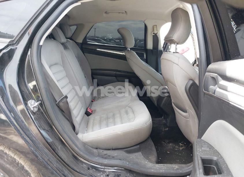 Photo 8 of 2015 Ford Fusion S (VIN 3FA6P0G76FR278618)