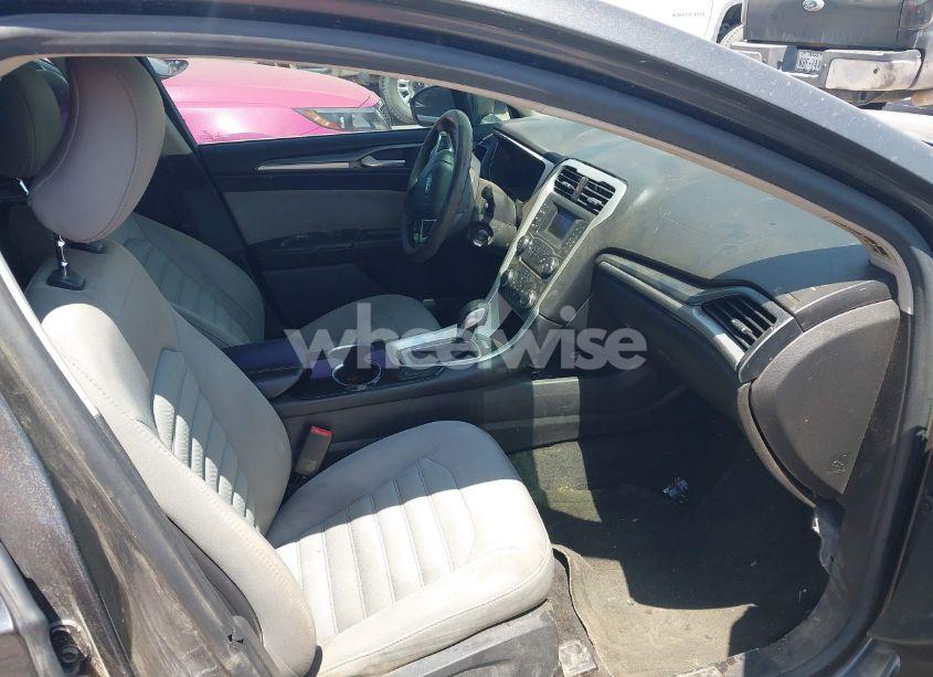 Photo 5 of 2015 Ford Fusion S (VIN 3FA6P0G76FR292468)