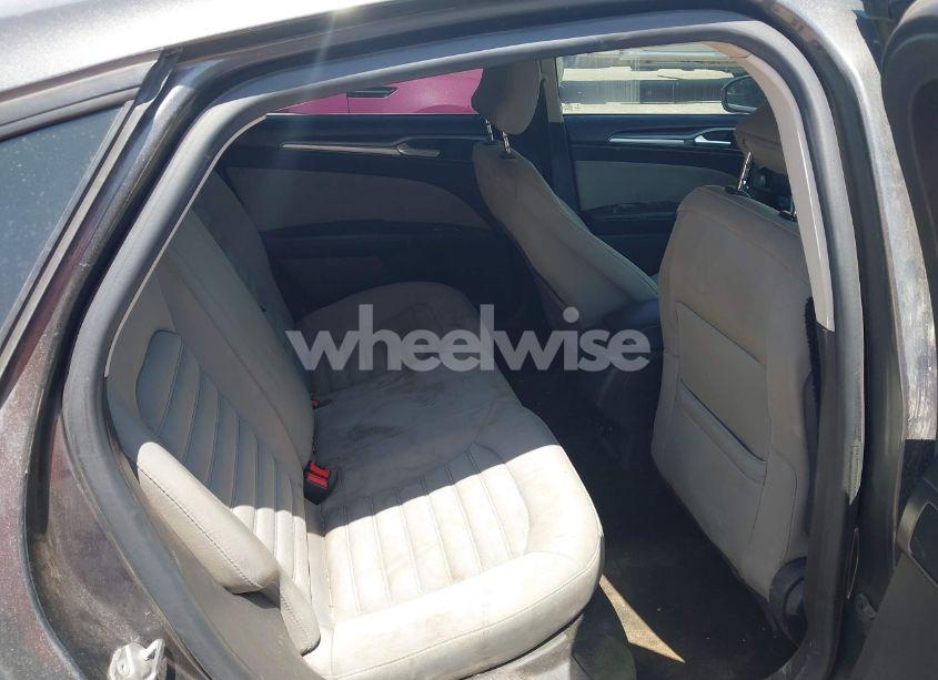 Photo 8 of 2015 Ford Fusion S (VIN 3FA6P0G76FR292468)