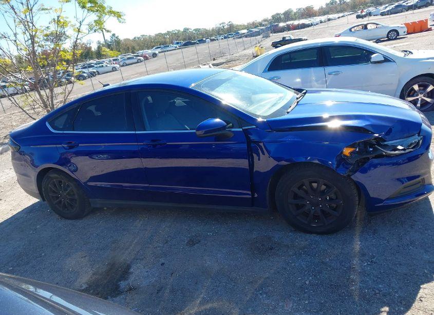 Photo 13 of 2016 Ford Fusion S (VIN 3FA6P0G76GR243966)