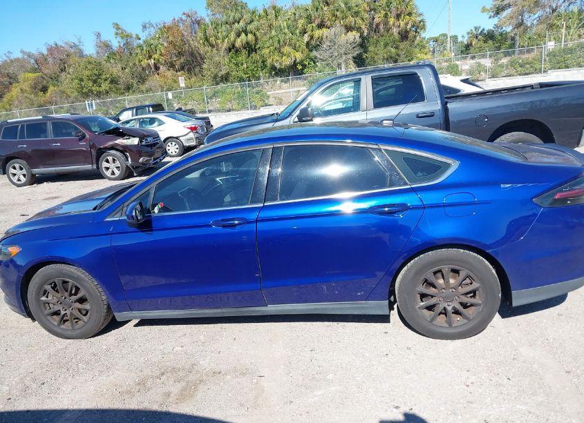 Photo 14 of 2016 Ford Fusion S (VIN 3FA6P0G76GR243966)