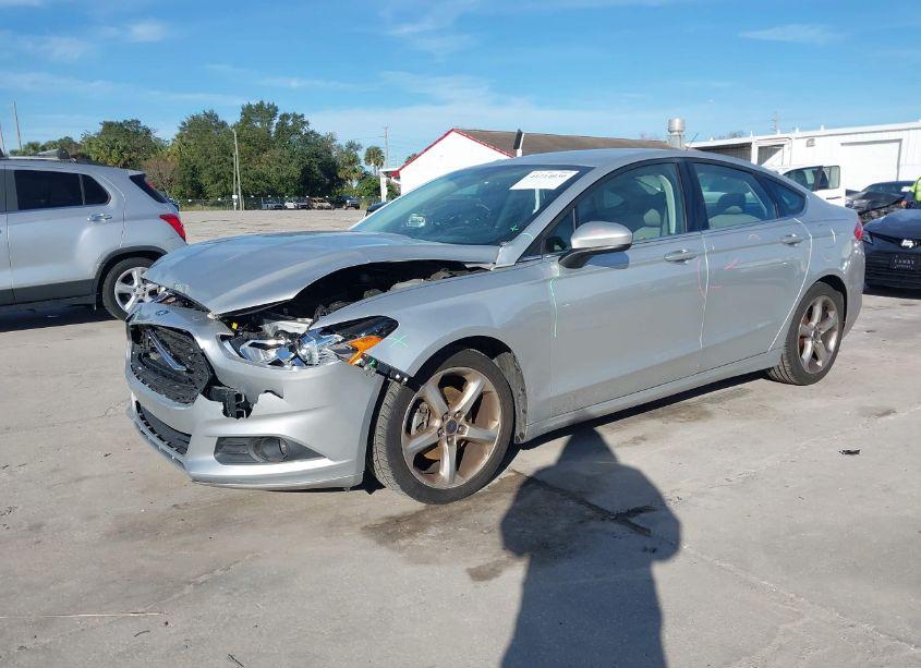 Photo 2 of 2016 Ford Fusion S (VIN 3FA6P0G76GR254949)