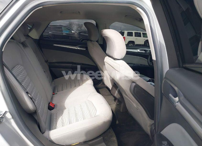 Photo 8 of 2016 Ford Fusion S (VIN 3FA6P0G76GR273579)