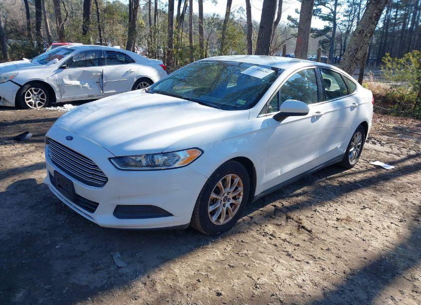 Photo 2 of 2016 Ford Fusion S (VIN 3FA6P0G76GR312011)