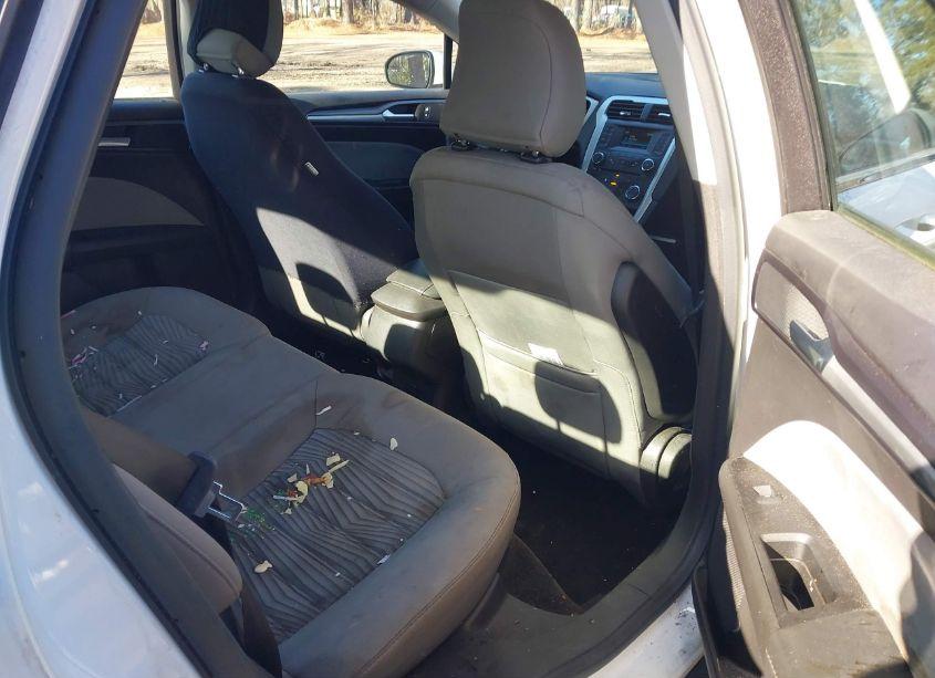 Photo 8 of 2016 Ford Fusion S (VIN 3FA6P0G76GR312011)