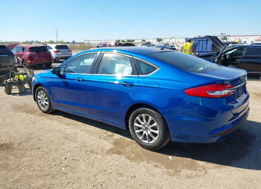 Photo 3 of 2017 Ford Fusion S (VIN 3FA6P0G76HR259490)