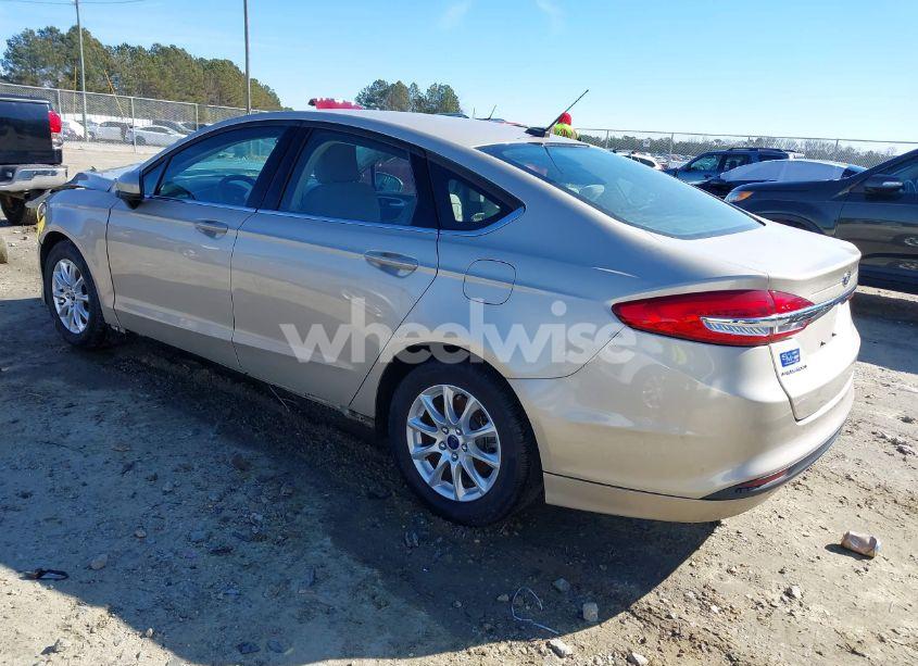 Photo 3 of 2017 Ford Fusion S (VIN 3FA6P0G76HR382934)