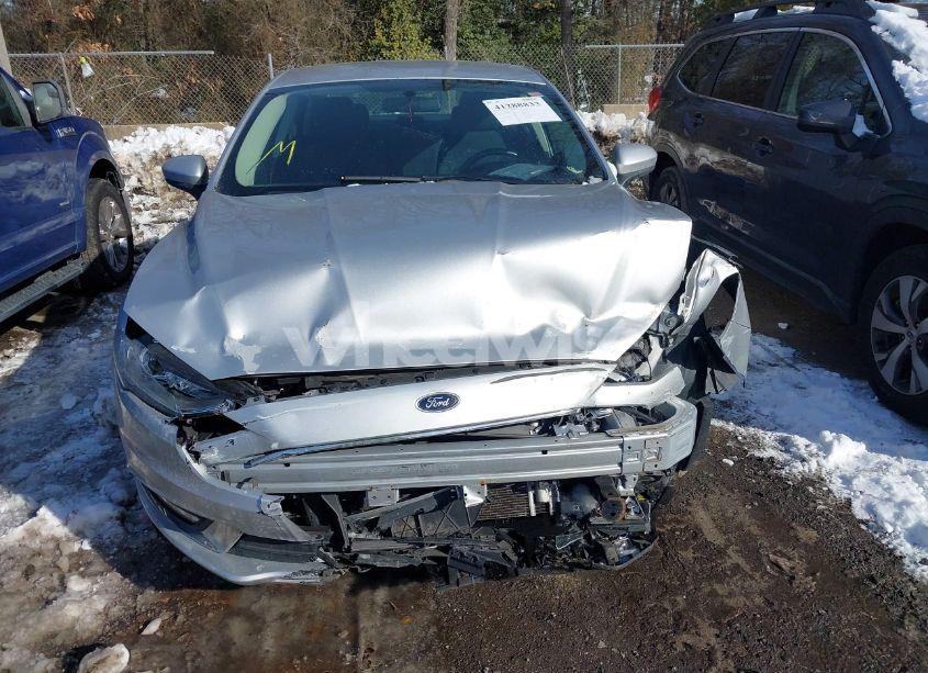 Photo 12 of 2018 Ford Fusion S (VIN 3FA6P0G76JR184442)