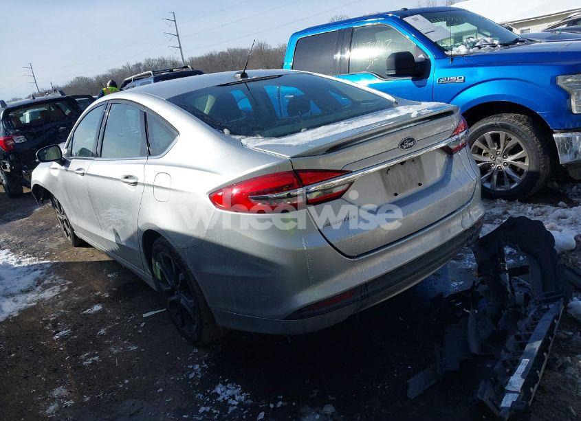 Photo 3 of 2018 Ford Fusion S (VIN 3FA6P0G76JR184442)