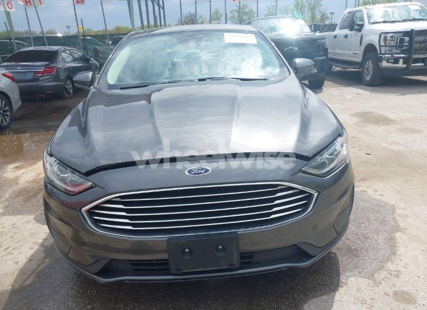 Photo 12 of 2019 Ford Fusion S (VIN 3FA6P0G76KR247492)