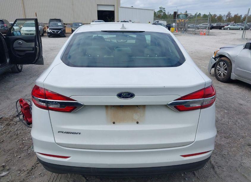 Photo 15 of 2020 Ford Fusion S (VIN 3FA6P0G76LR220570)
