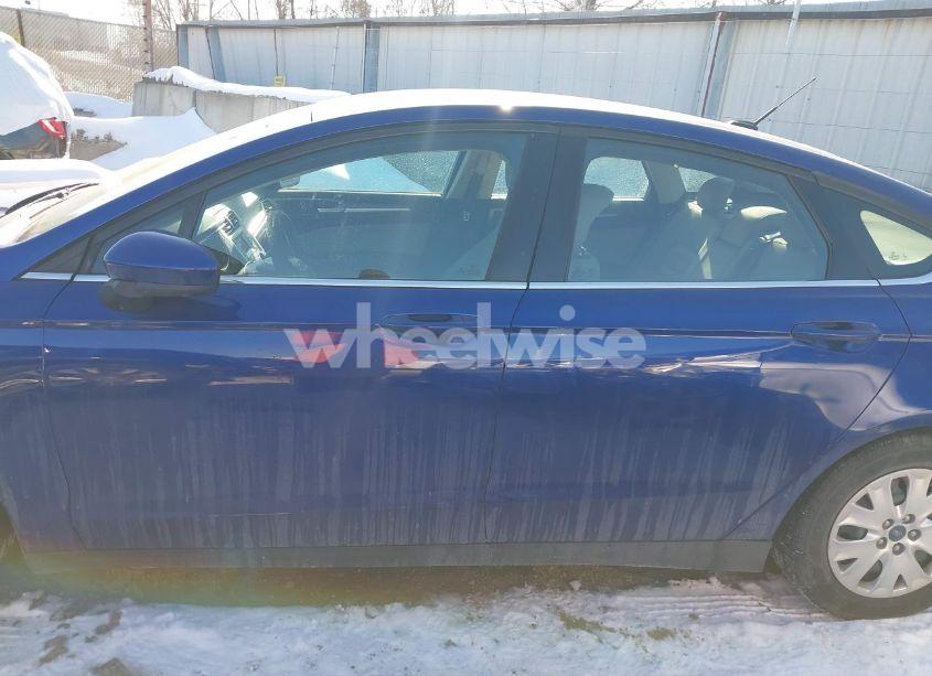 Photo 14 of 2013 Ford Fusion S (VIN 3FA6P0G77DR111942)